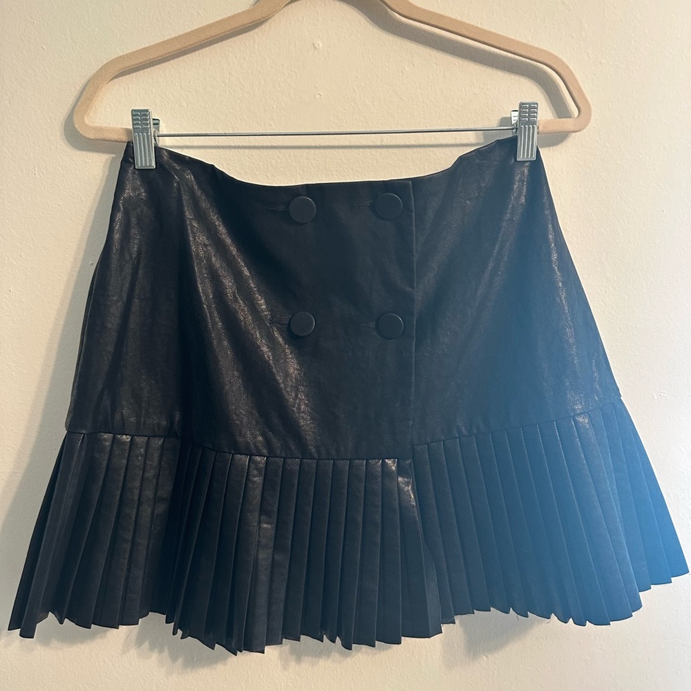 Zara Black Mini Skirt with Pleats